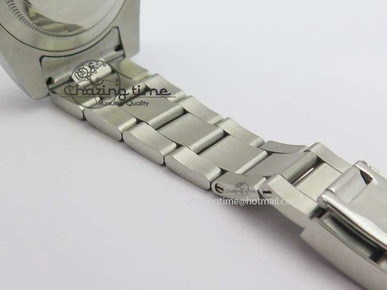 Minimalist Submariner SS Red Bezel Red Dial On SS Bracelet A 3859