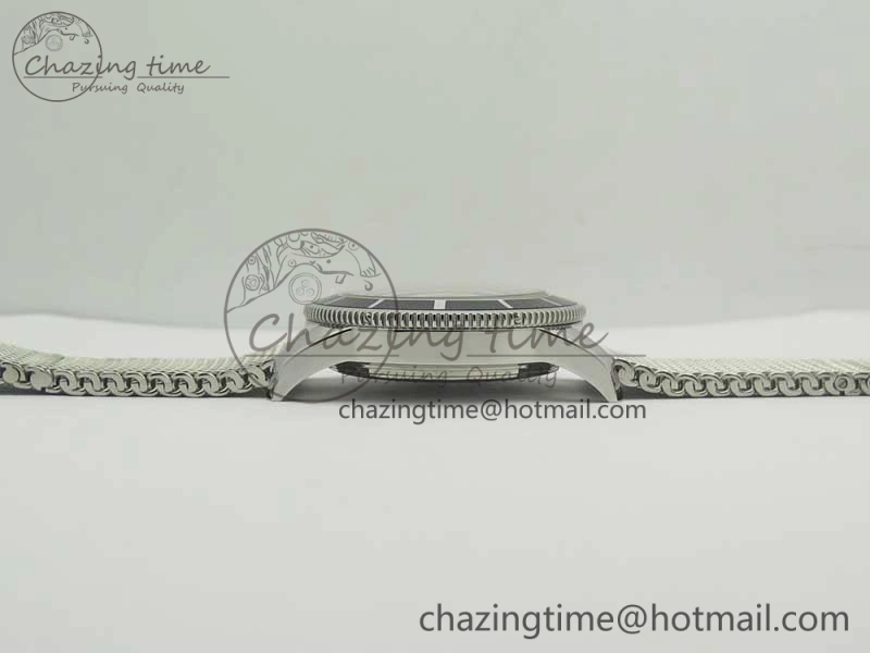 Breathable Super Ocean Heritage 46mm SS Black Bezel White Dial on SS Mesh Bracelet A 5620