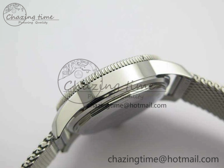 WrinkleFree SuperOcean 1884 Heritage SS Blue Dial On Bracelet A 5684