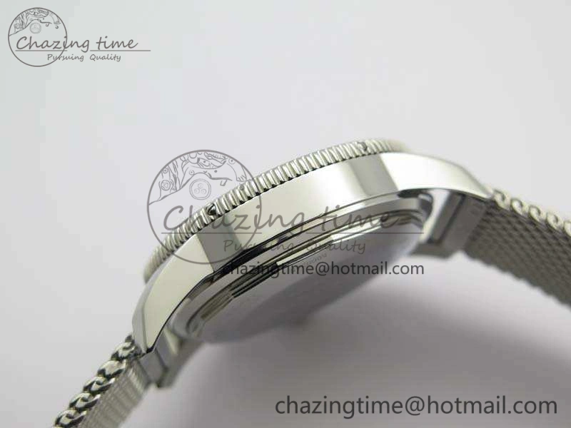 WrinkleFree SuperOcean 1884 Heritage SS Blue Dial On Bracelet A 5684