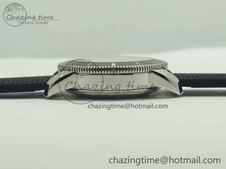Unique SuperOcean 42mm AB2010 SS GF 1:1 Best Edition White Dial Black Ceramic Bezel On Rubber Strap B 5656