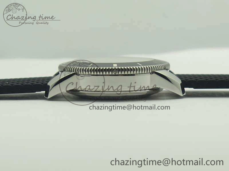 Unique SuperOcean 42mm AB2010 SS GF 1:1 Best Edition White Dial Black Ceramic Bezel On Rubber Strap B 5656