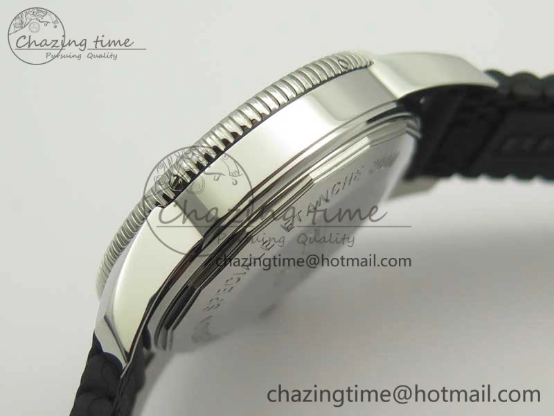 Timeless SuperOcean 42mm AB2010 SS OMF 1:1 Best Edition White Dial Black Ceramic Bezel on Black Rubber Strap A 5615