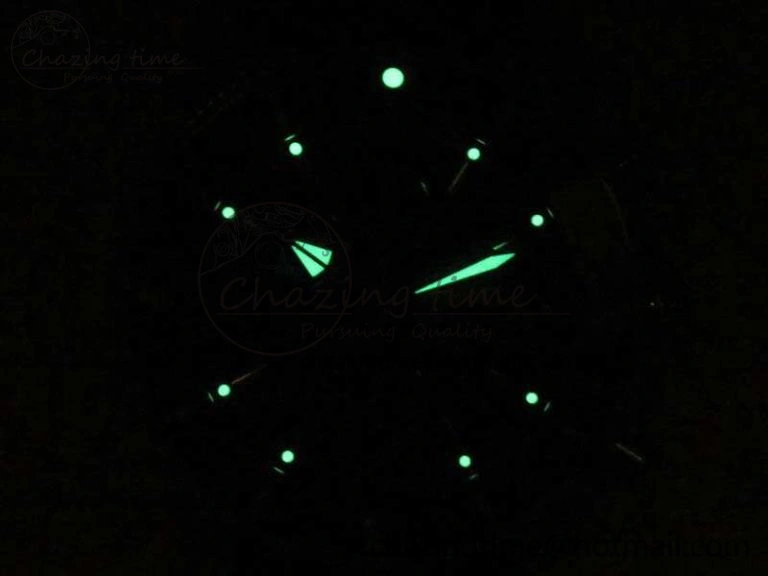 Seasonal SuperOcean Heritage Ceramic Bezel SS Black Dial On Rubber Strap A 5661