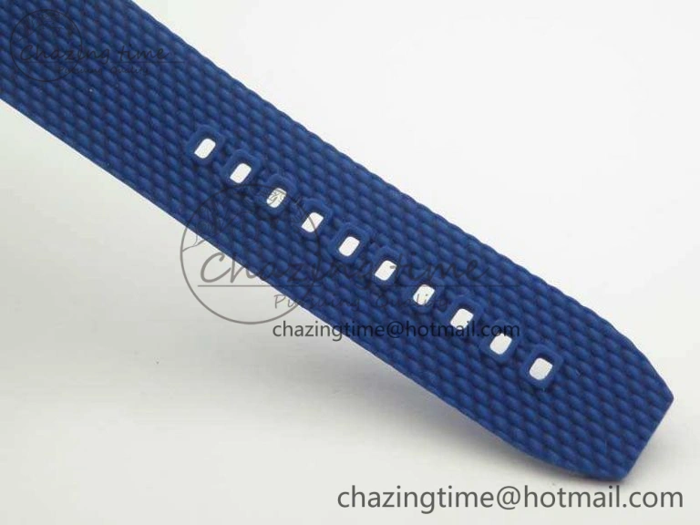 RelaxedFit SuperOcean Heritage Ceramic Bezel SS Blue Dial On Rubber Strap A 5659