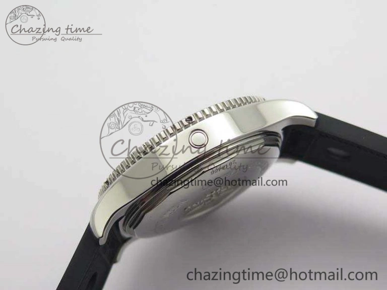 Thermal SuperOcean II A17392D7 44mm GF 1:1 Best Edition Black Dial On Rubber Strap A 5693
