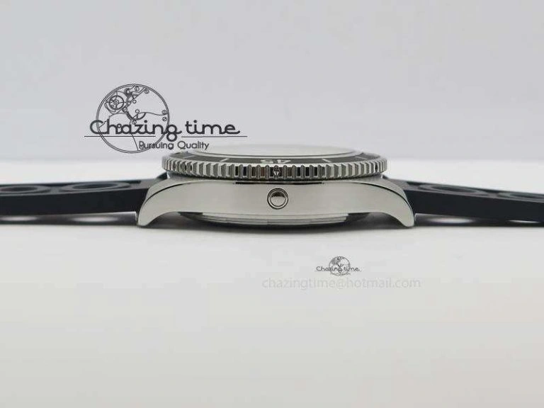 Comfortable SuperOcean II A17392D7 44mm Noob 1:1 Best Edition Black Dial On Black Rubber Strap A 5761