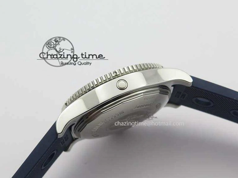 RelaxedFit SuperOcean II A17392D8 44mm Noob 1:1 Best Edition Blue Dial On Blue Rubber Strap A 5770