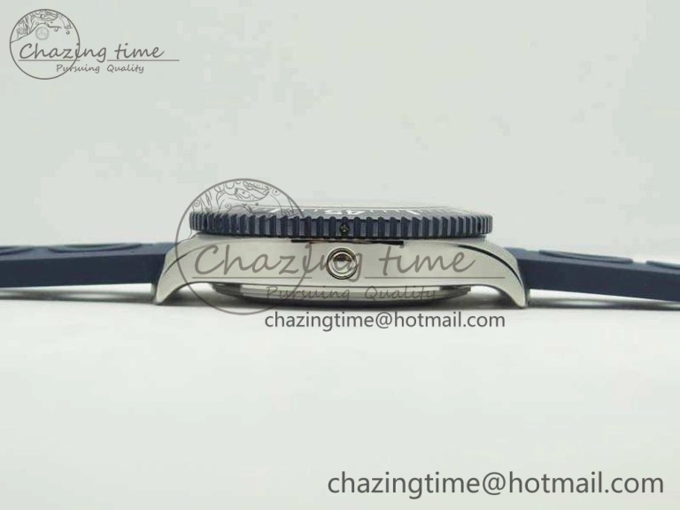 Breathable SuperOcean II Y1739316 44mm GF 1:1 Best Edition Blue Dial On Rubber Strap A 5668