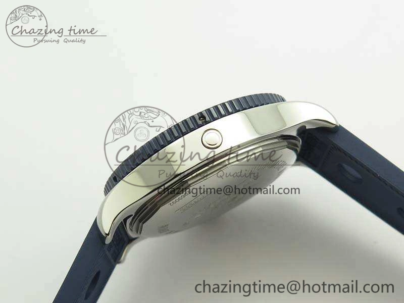 Breathable SuperOcean II Y1739316 44mm GF 1:1 Best Edition Blue Dial On Rubber Strap A 5668