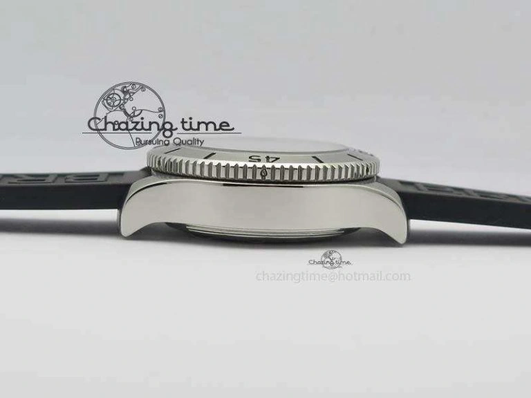 SuperOcean SteelFish SS Black Dial On Rubber Strap A Sleek 5746