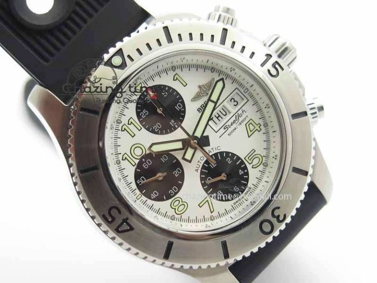 Functional SuperOcean SteelFish SS White Dial On Black Rubber Strap A 5733