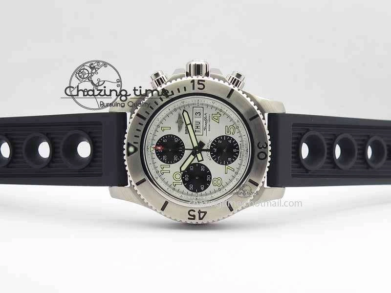 Functional SuperOcean SteelFish SS White Dial On Black Rubber Strap A 5733