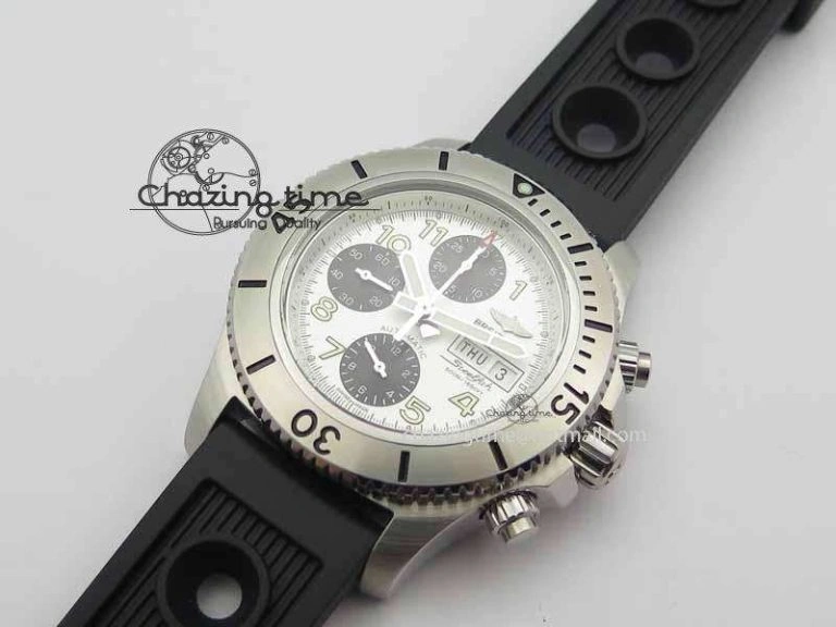 Functional SuperOcean SteelFish SS White Dial On Black Rubber Strap A 5733