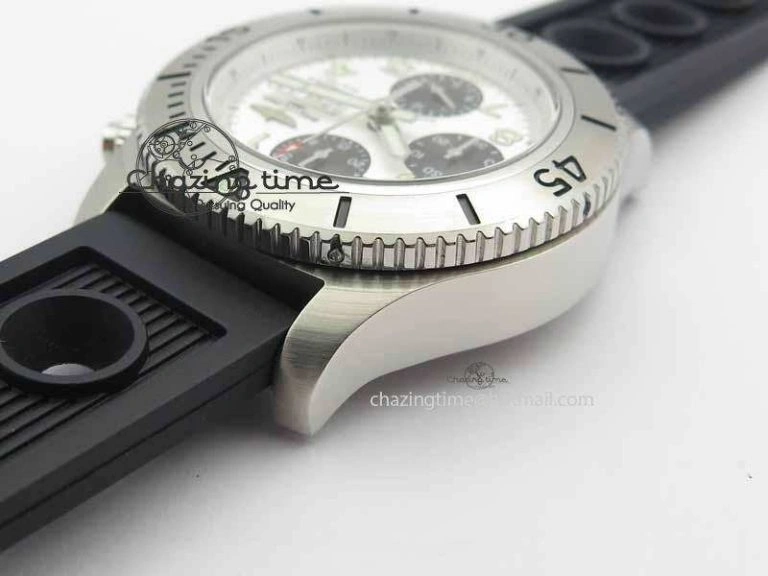 Functional SuperOcean SteelFish SS White Dial On Black Rubber Strap A 5733