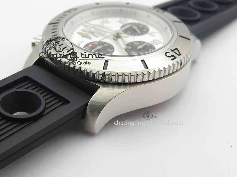 Functional SuperOcean SteelFish SS White Dial On Black Rubber Strap A 5733