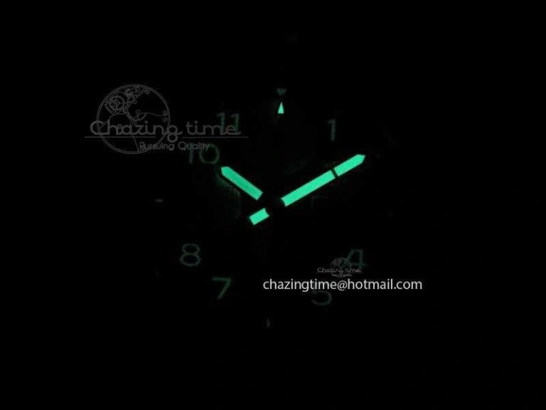 Functional SuperOcean SteelFish SS White Dial On Black Rubber Strap A 5733
