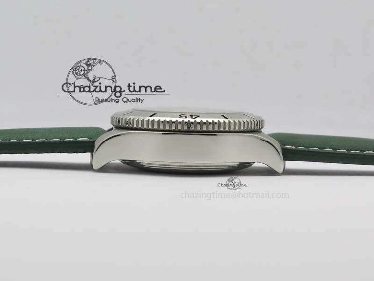SuperOcean SteelFish SS White Dial On Green Leather Strap A EyeCatching 5749