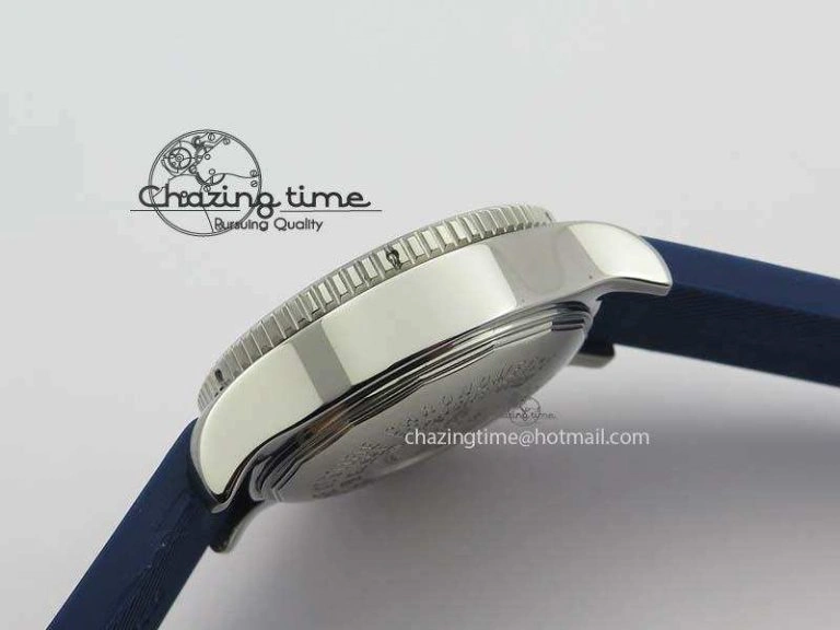 SuperOcean Steelfish Chrono 44mm Blue Dial On Blue Rubber Strap A Comfortable 5764