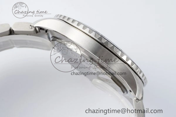 HighQuality Superocean 44mm TF 1:1 Best Edition Black White Dial Black Bezel on SS Bracelet A 5520