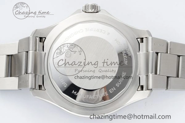 Original Superocean 44mm TF 1:1 Best Edition Green White Dial Green Bezel on SS Bracelet A 5519