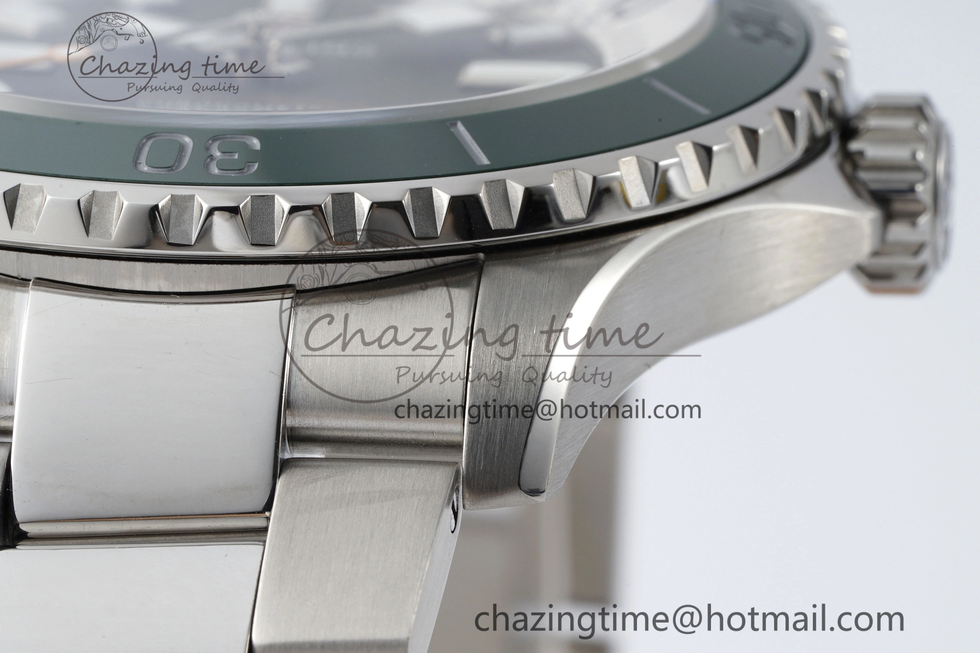 Original Superocean 44mm TF 1:1 Best Edition Green White Dial Green Bezel on SS Bracelet A 5519