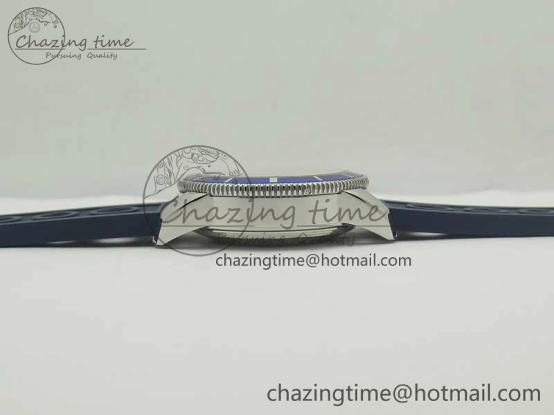 Superocean Heritage ii Chrono 46 SS OMF 1:1 Best Edition Blue Bezel White Dial on Blue Rubber Strap A Unisex 5626