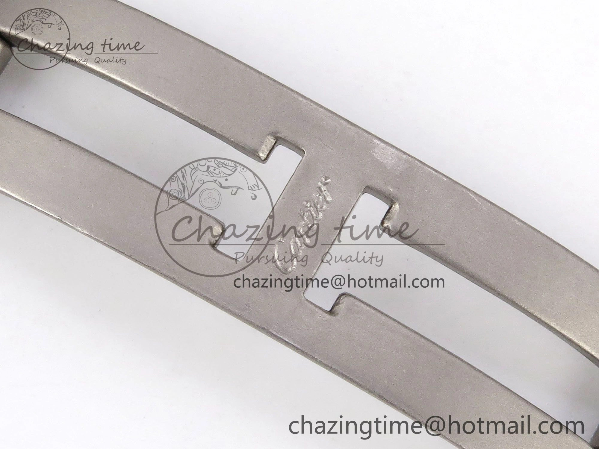 Cozy Tank Must SS 33.7mm DRF 1:1 Best Edition White Dial on SS Bracelet Jap Quartz 5961