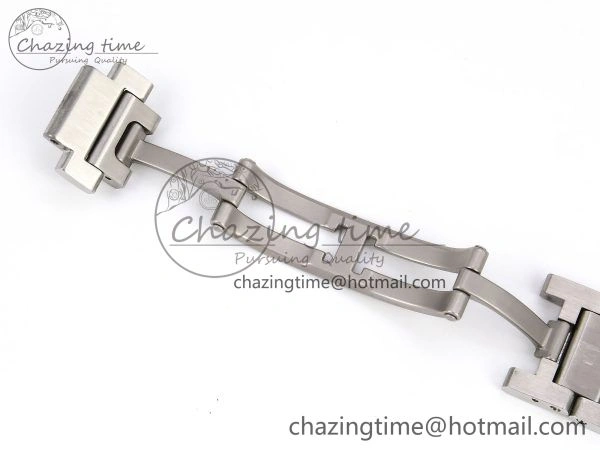 Cozy Tank Must SS 33.7mm DRF 1:1 Best Edition White Dial on SS Bracelet Jap Quartz 5961
