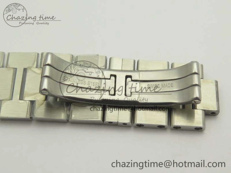 ZipUp Tank Solo Ladies 25mm SS Diamond Bezel K11F 1:1 Best Edition White Dial on SS Bracelet Ronda Quartz 6201