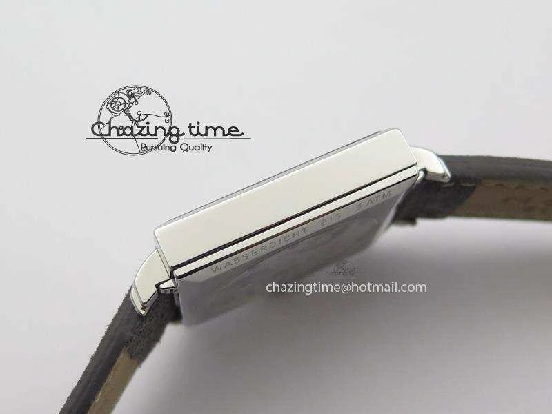 Tetra SS Grey Dial On Grey Leather Strap A Durable 7637