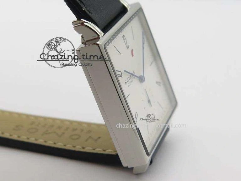 Tetra SS White Dial Blue Hands On Black Leather Strap A RelaxedFit 7641