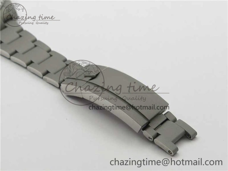 The Rough Matt Carbon Sandblast SS GMF Best Edition Blue Dial on SS Bracelet SA EyeCatching 2972
