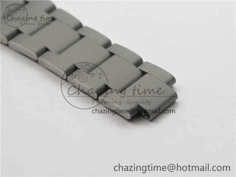 The Rough Matt Carbon Sandblast SS GMF Best Edition Carbon Dial on SS Bracelet SA Refined 2973
