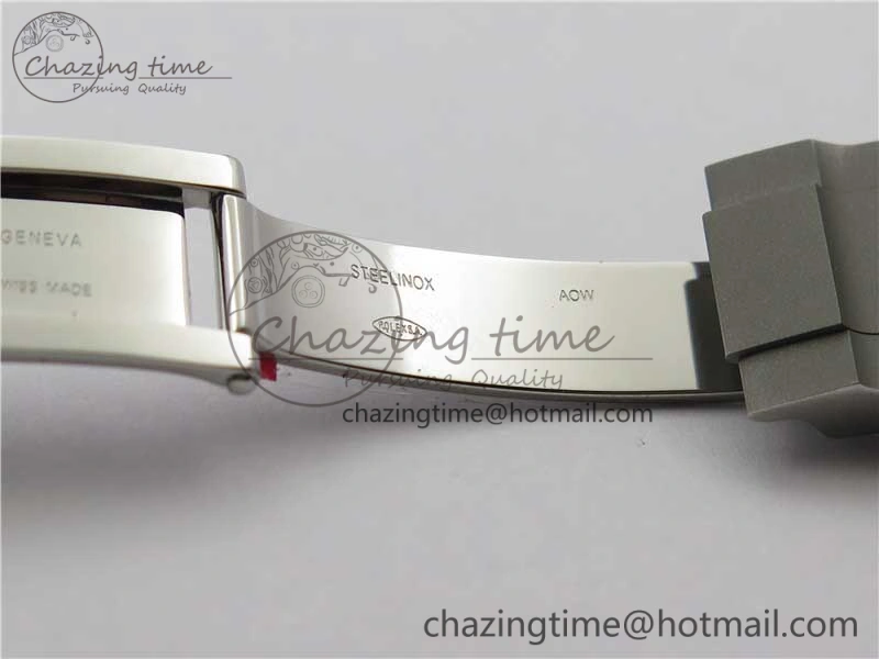 The Rough Matt Carbon Sandblast SS GMF Best Edition Carbon Dial on SS Bracelet SA Refined 2973