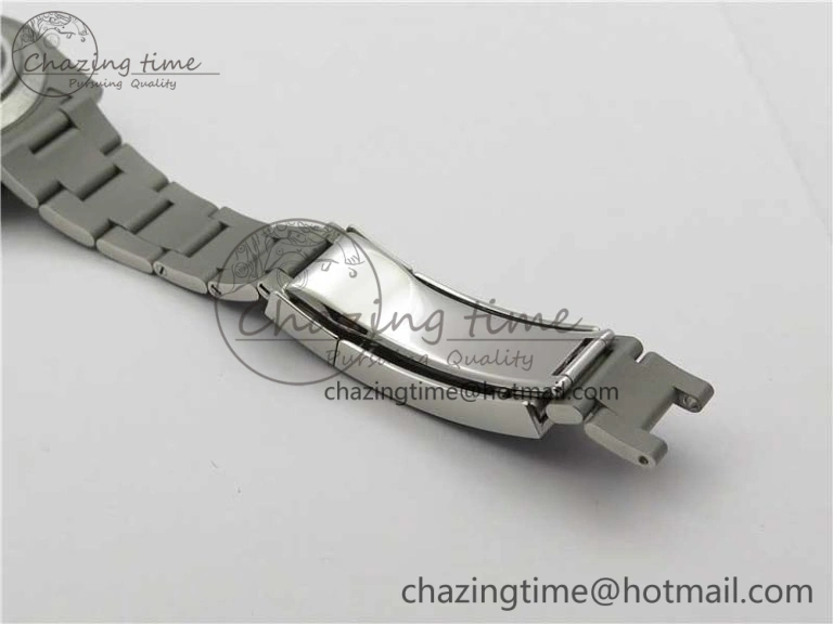 The Rough Matt Carbon Sandblast SS GMF Best Edition Carbon Dial on SS Bracelet SA Refined 2973