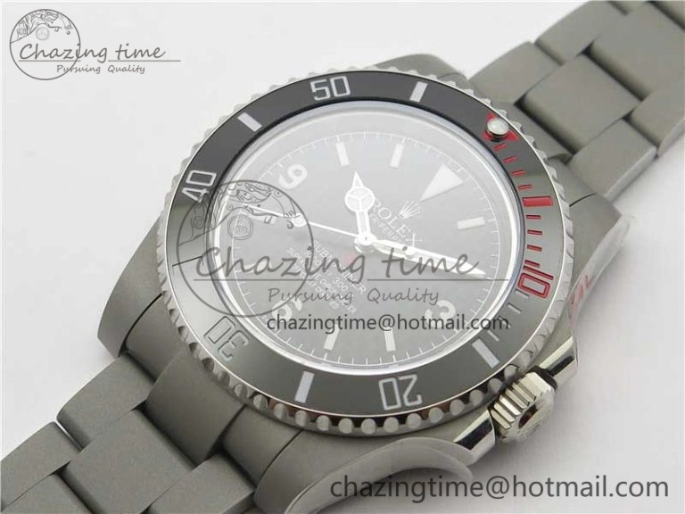 The Rough Matt Carbon Sandblast SS GMF Best Edition Carbon Dial on SS Bracelet SA Refined 2973