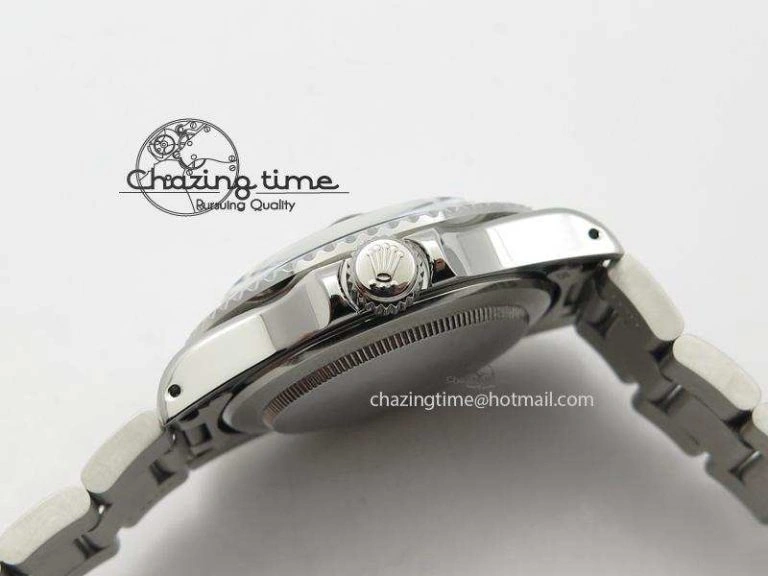 Sporty Vintage 1680 JKF Best Edition Red Submariner On Bracelet A 3982