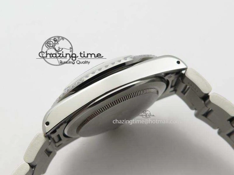 Sporty Vintage 1680 JKF Best Edition Red Submariner On Bracelet A 3982