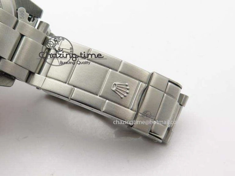 Sporty Vintage 1680 JKF Best Edition Red Submariner On Bracelet A 3982