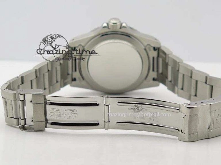 Sporty Vintage 1680 JKF Best Edition Red Submariner On Bracelet A 3982