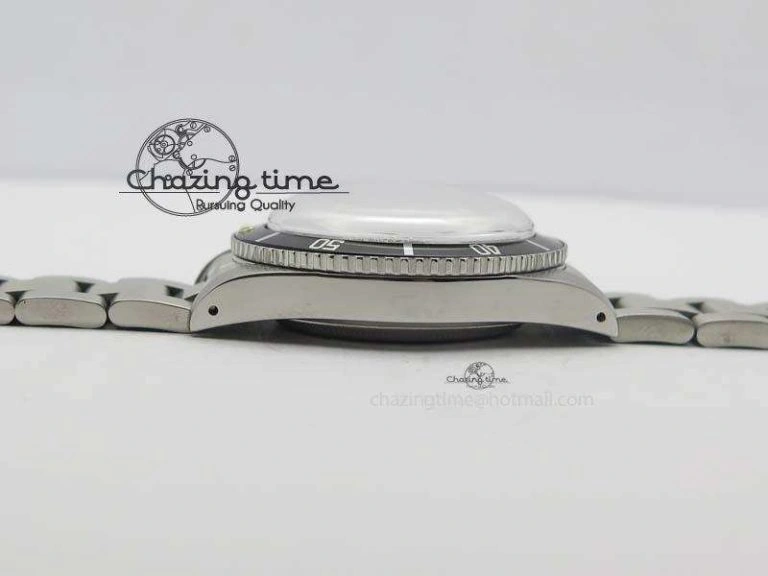 Vintage 1680 Submariner No Date SS Black Dial On SS Bracelet A FashionForward 3853