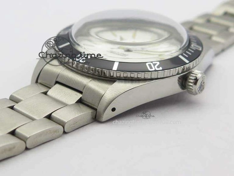 Practical Vintage 1680 Submariner No Date SS White Dial On SS Bracelet A 3855