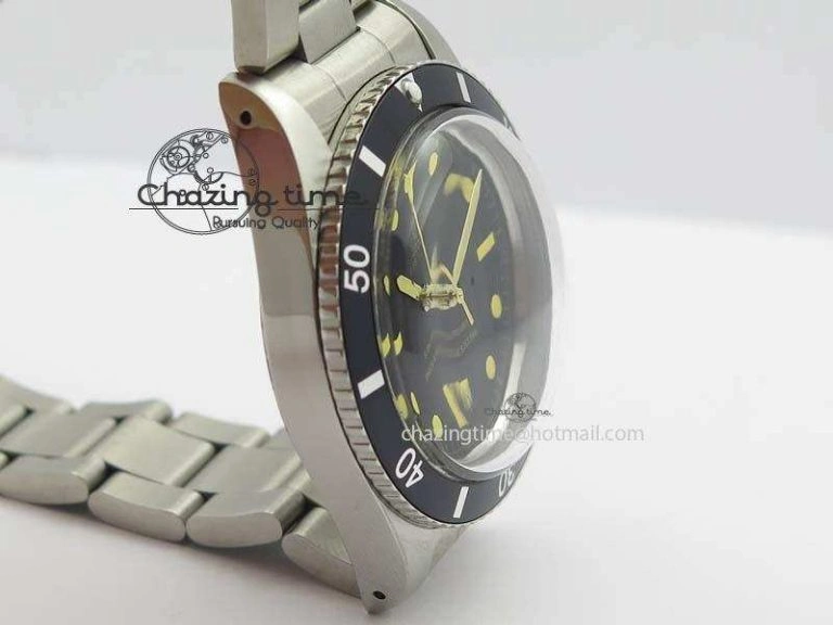 Vintage Oyster Submariner No Date SS Black Dial On SS Bracelet A Practical 3851