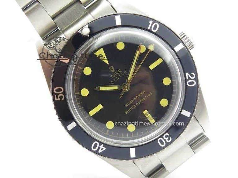 Vintage Oyster Submariner No Date SS Black Dial On SS Bracelet A Practical 3851