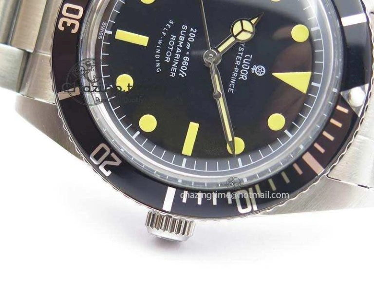 Stretchable Vintage Submariner No Date SS Black Dial 200m 660ft On SS Bracelet A 3852